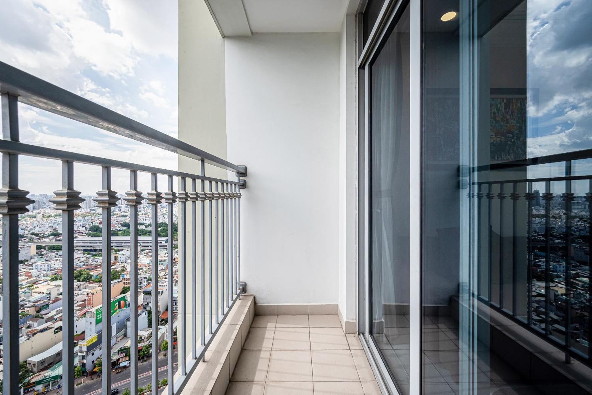 Aparthotel Landmark Plus Residences Luxury Ho Chi Minh City