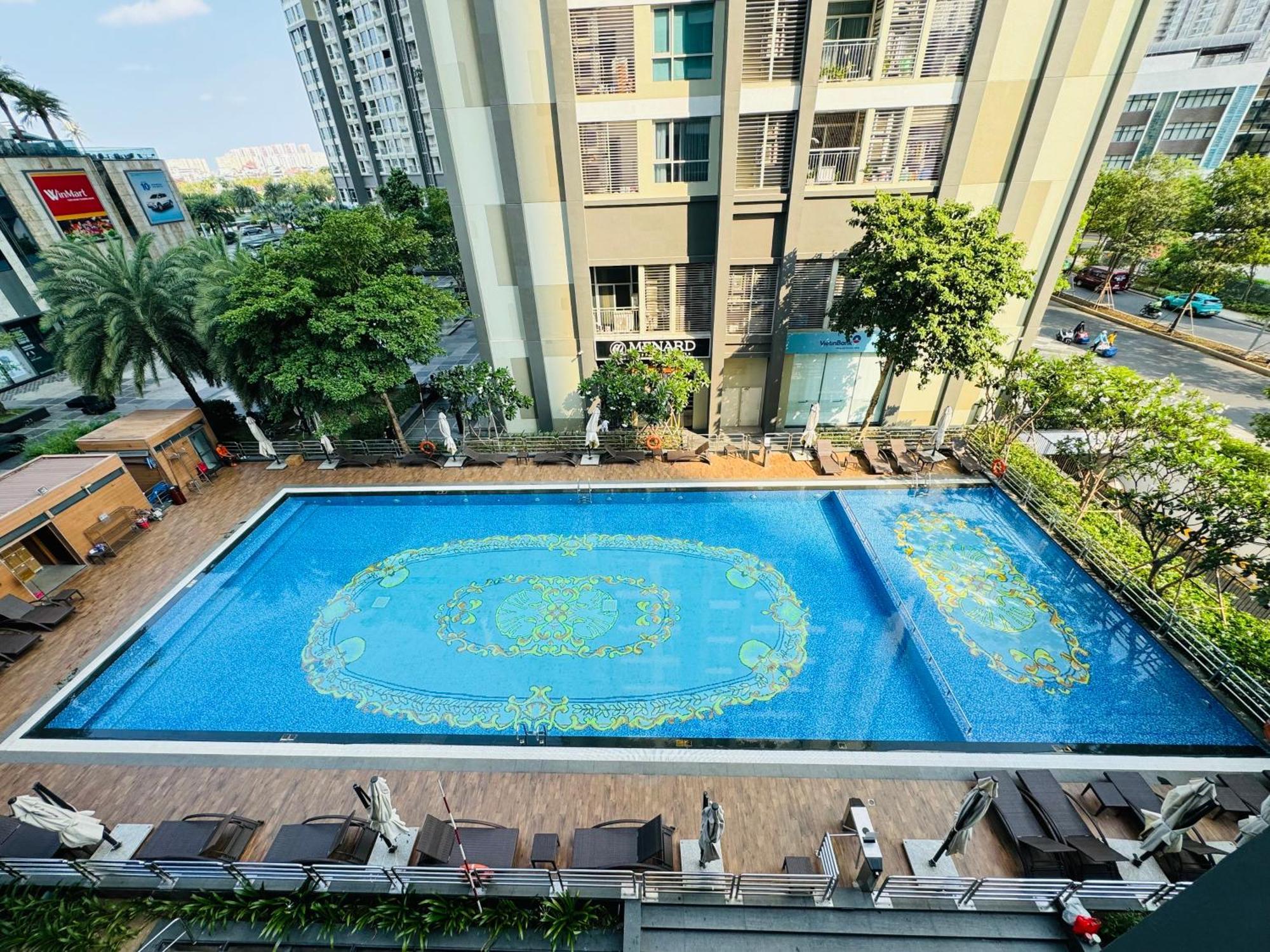 Landmark Plus Residences Luxury Aparthotel 4*